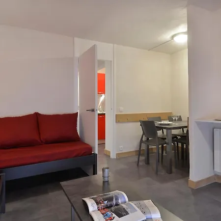 Renove Proche Des Pistes Avec Balcon - Fr-1-181-1957 Apartment